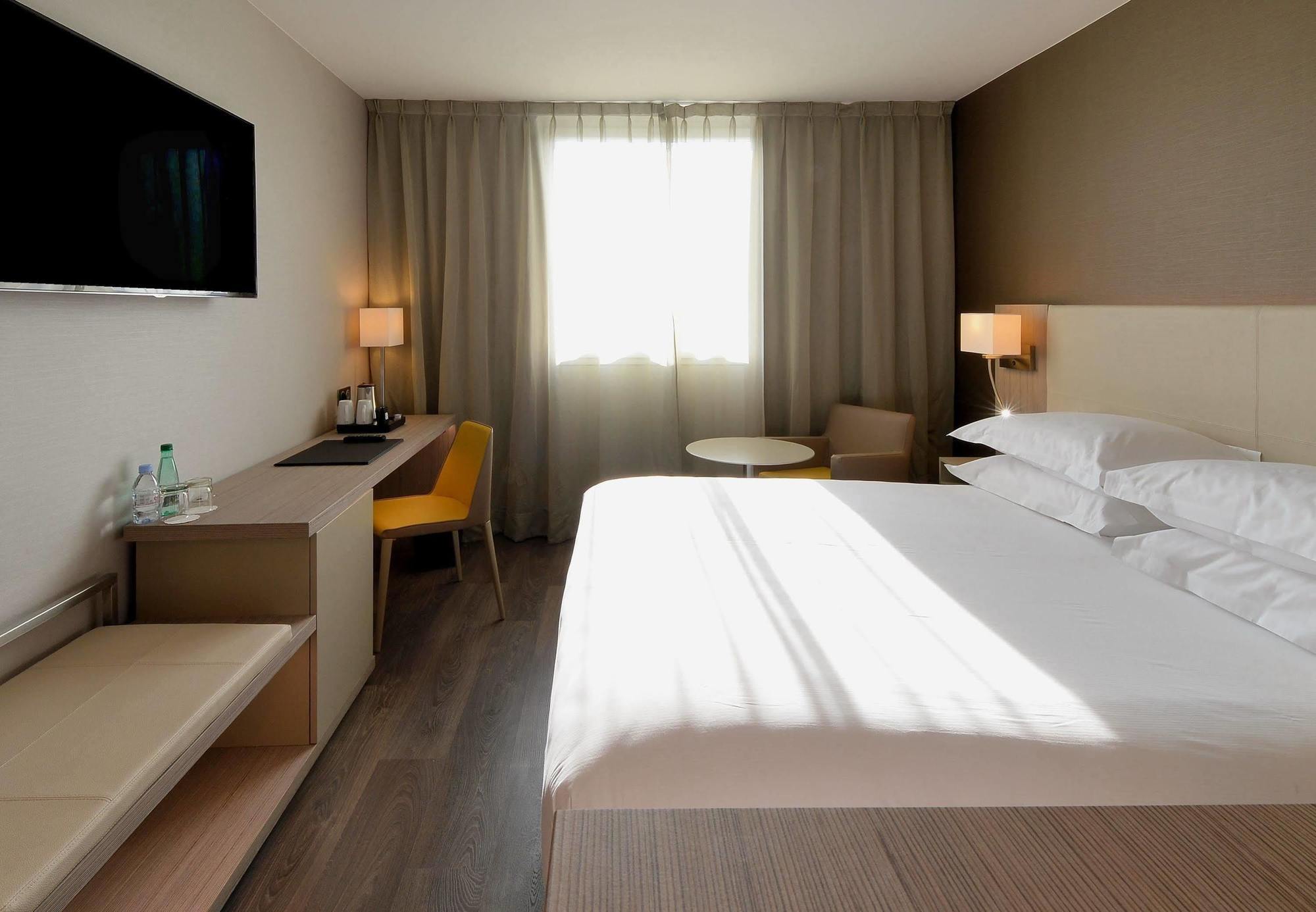 Ac Hotel By Marriott Marseille Prado Velodrome Exteriér fotografie